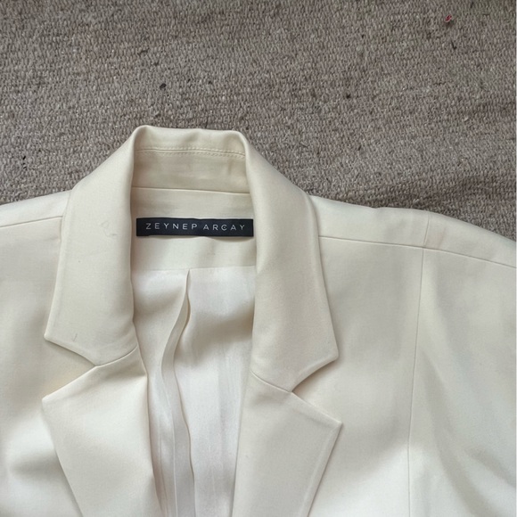 Zeynep Arcay Oversized Blazer - Picture 5 of 7